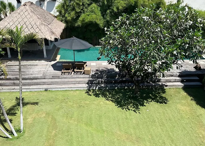 Villa Jasper At Berawa Beach